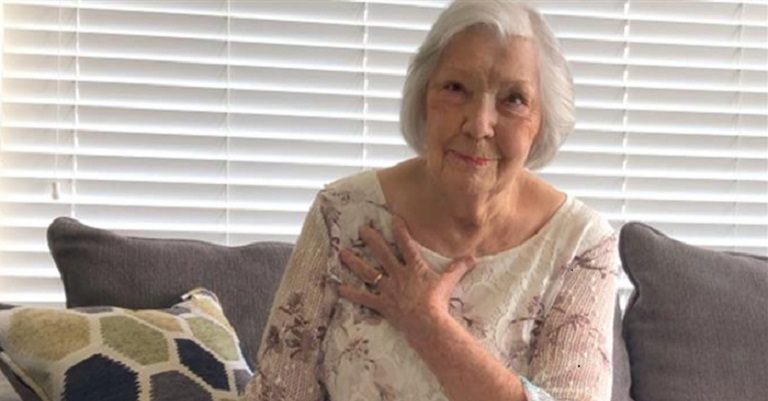 Atria Senior Living resident smiling as she remains safe at Atria during the COVID-19 pandemic.